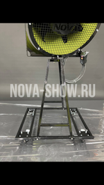Вращающийся штатив на колесах