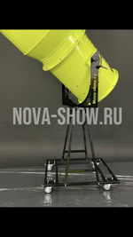 Вращающийся штатив на колесах